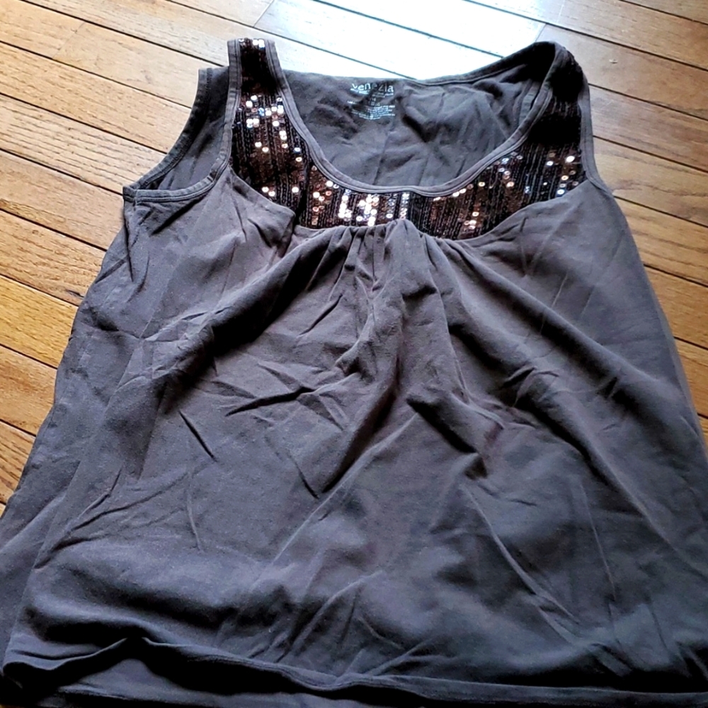 Tank top with sequins